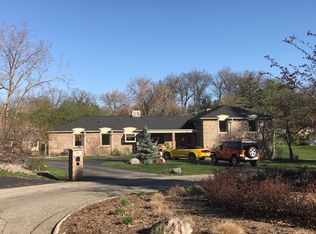 980 Sandhurst Rd, Bloomfield Hills, MI 48302