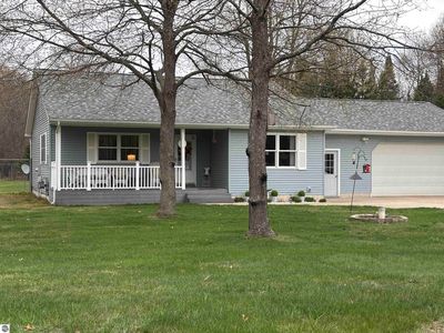 3633 Driftwood Dr, Cadillac, MI, 49601
