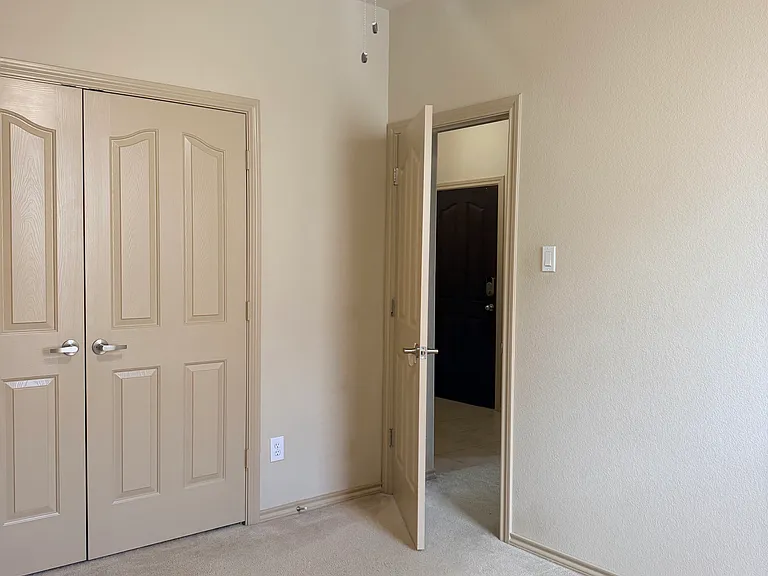 1716 Deer Crossing Dr — Photo 30
