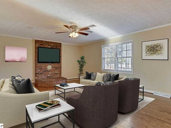 5th image of 36 Riverwood Cir