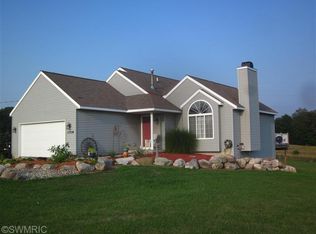 17330 McPhail Ave NE, Cedar Springs, MI 49319
