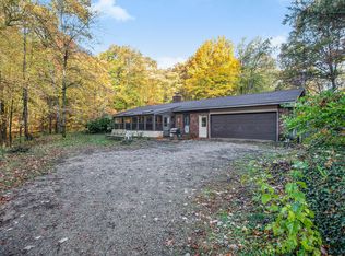 26150 Featherstone Rd, STURGIS, MI 49091