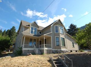 412 W Jefferson St, Bingen, WA 98605