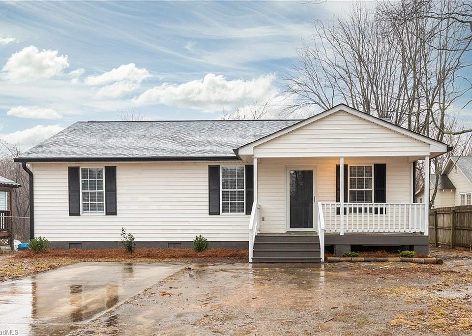 1404 Woodmere Dr, Greensboro, NC 27405 | Zillow