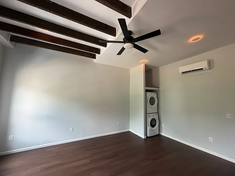2331 Chapline St #2 — Photo 16