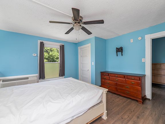 4th image of 1803 Taylor St #17265611