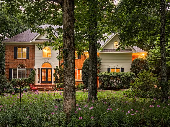 2nd image of 2917 Blue Teal Ln