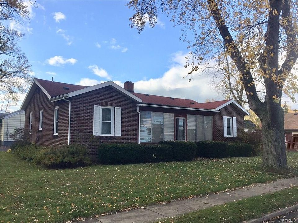 1st image of 125 Helen Ave
