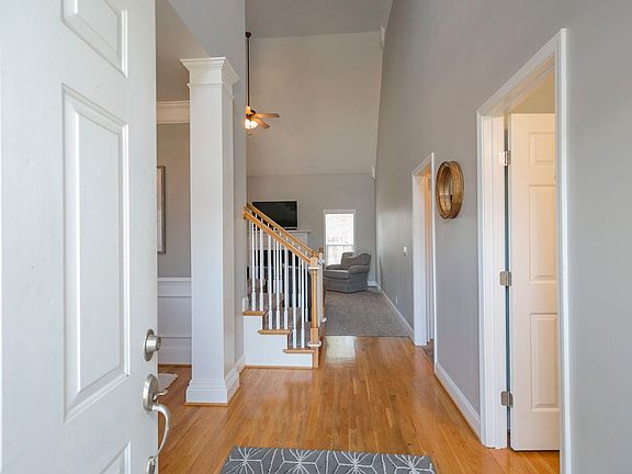 4th image of 2602 Underhill Ct