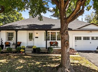 936 Poinsetta Ln, Saint Louis, MO