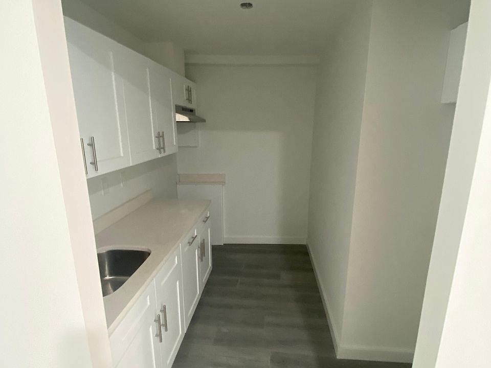 1st image of 773 E 183rd St #3
