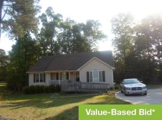298 Laurel Dr, Smithfield, NC 27577