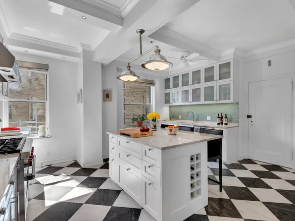 173 Riverside Drive image 6 of 17