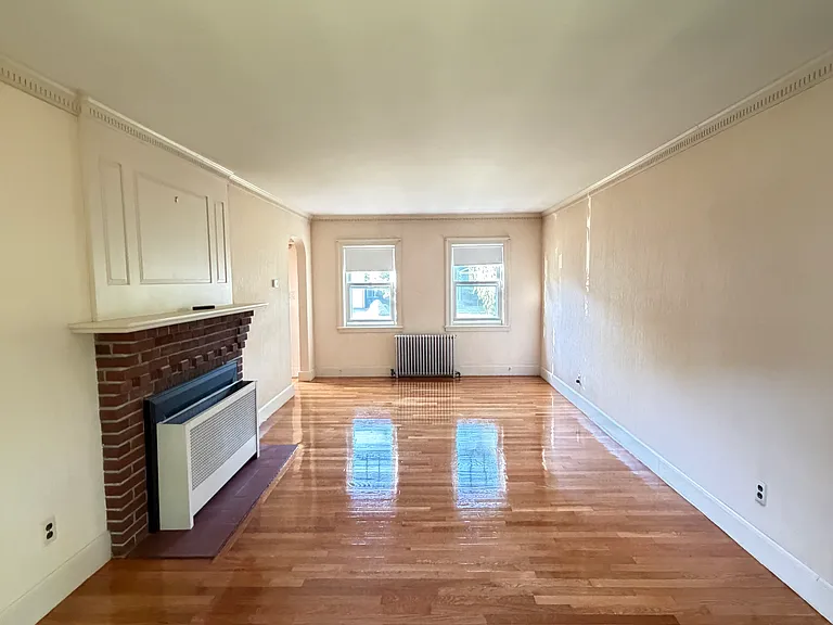 67 Park Ave — Photo 8