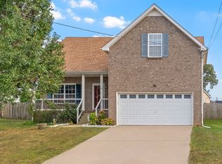 1320 Sunfield Dr, Clarksville, TN 37042