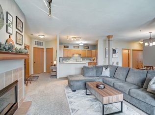 5510 Caddis Bnd APT 102, Fitchburg, WI 53711