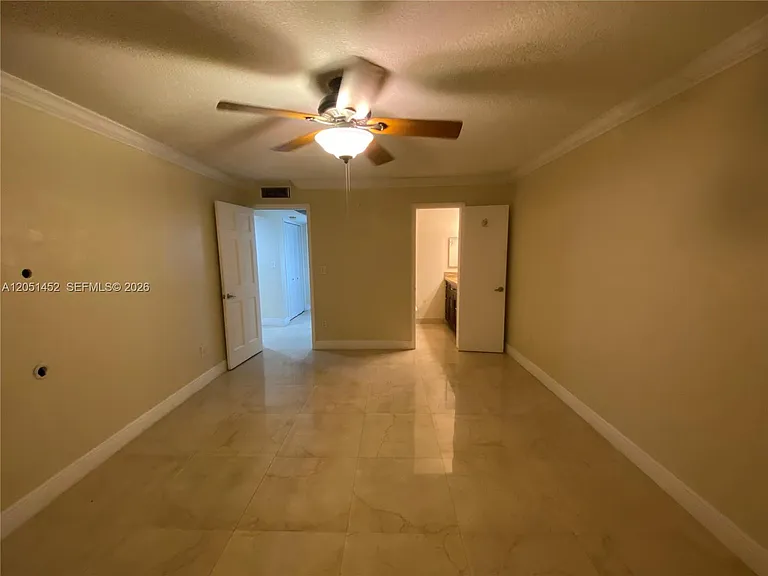 16100 Kilmarnock Dr — Photo 16