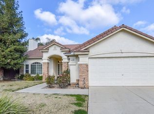 2718 E Darlington Ct, Fresno, CA 93720