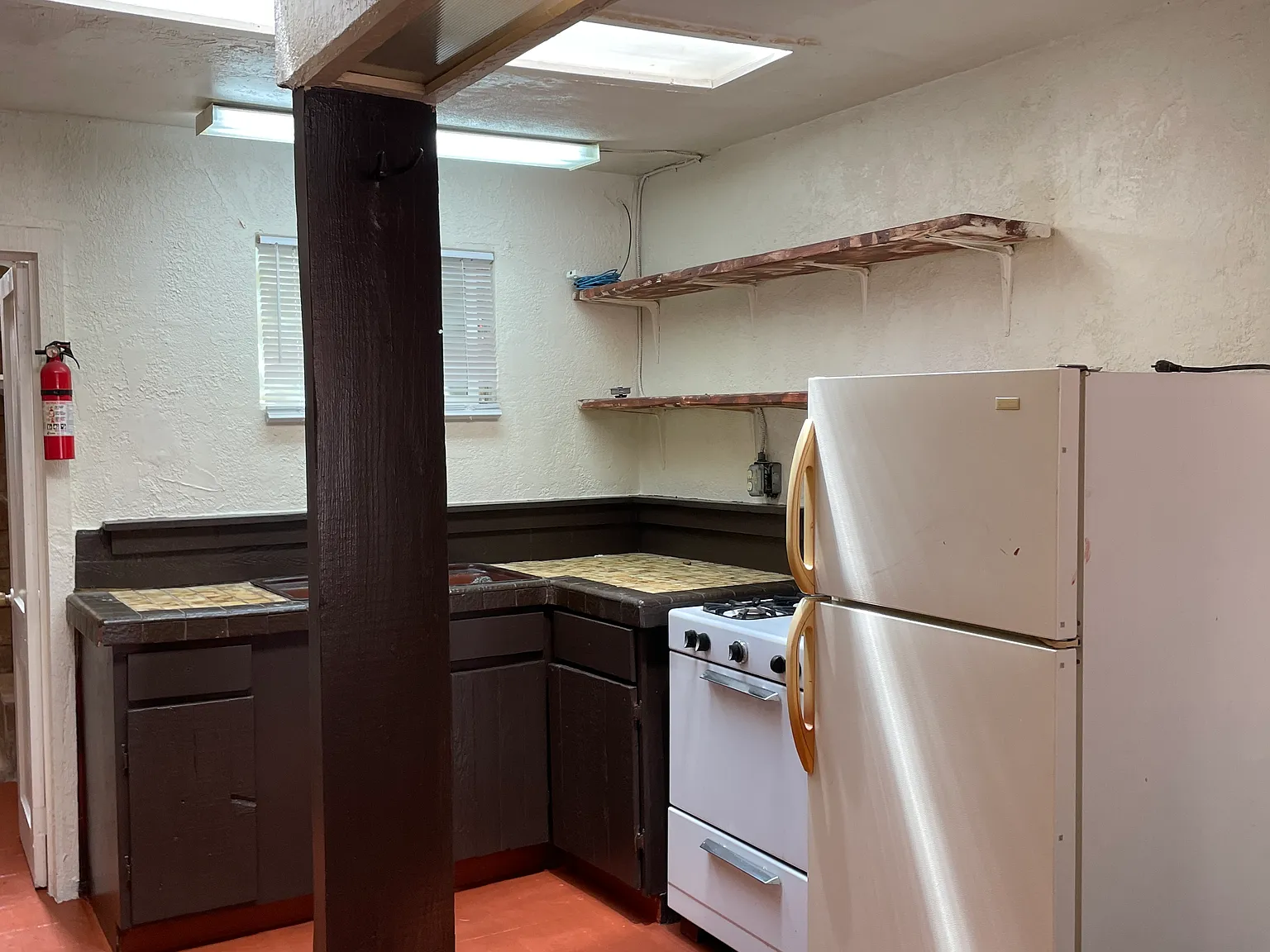 Studio, 375 sqft, $800 — Photo 2