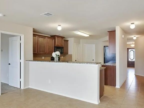 5th image of 4033 Eric Dr