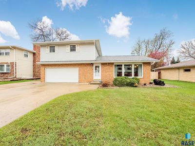 2709 W 37th St, Sioux Falls, SD, 57105
