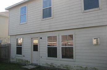 2nd image of 2842 Oakland Brook St