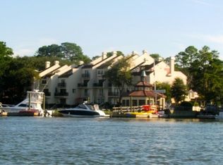 90 Helmsman Way, Hilton Head Island, SC 29928