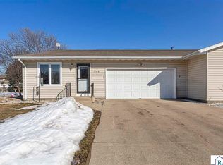1106 Wrigley Ct, Saint Peter, MN 56082