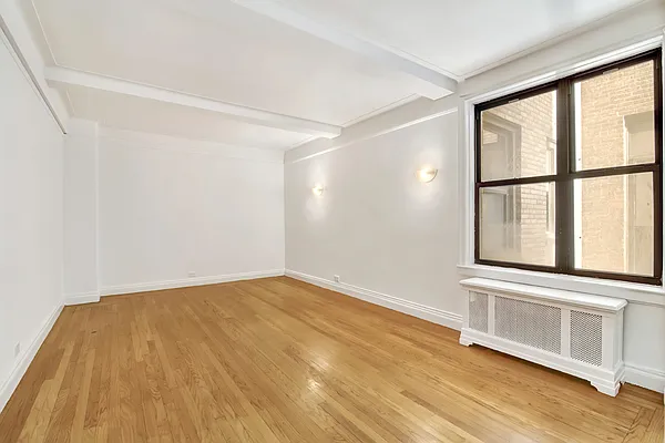 Rented by Compass | media 10