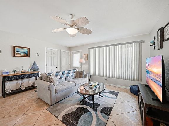 3rd image of 20341 XITA AVENUE