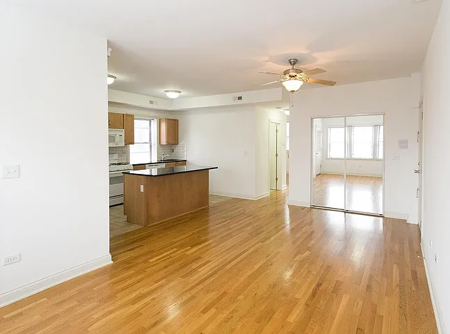 5401-5405 S. Drexel Boulevard — Photo 11