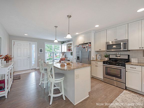 5th image of 1251 Prestwick Dr