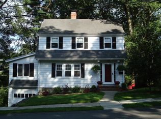 16 Newcomb Rd, Stoneham, MA 02180