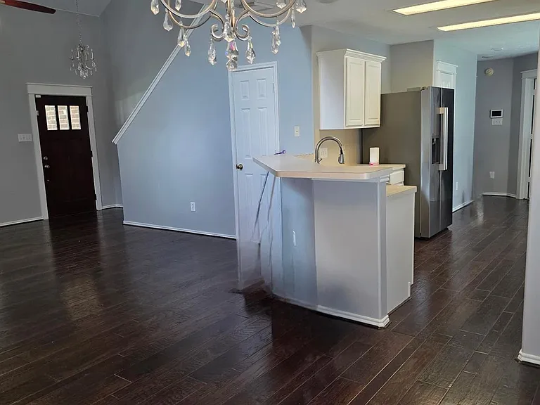 20330 Savannah Bay Rd — Photo 3