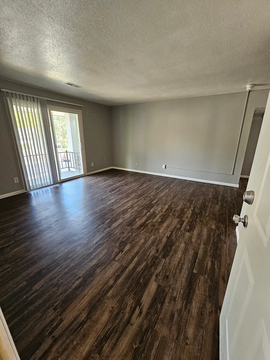 Building Photo - 1508 W Tiffany Ct