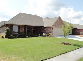 3102 Tara Ln, Norman, OK 73069