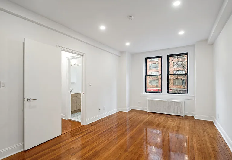 173 W 78th St #3F — Photo 3