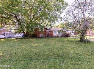 53 Hallsdale Dr, Louisville, KY 40220