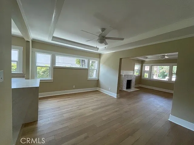 420 N Mentor Ave — Photo 3