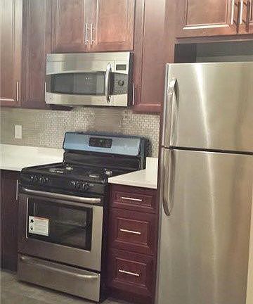 3rd image of 3206 82nd St APT 1F