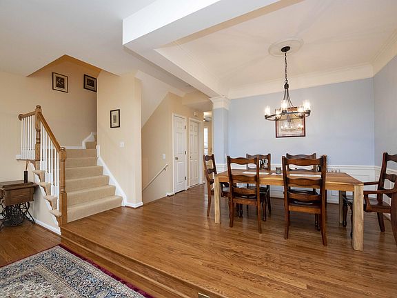 3rd image of 19 Arell Ct #1