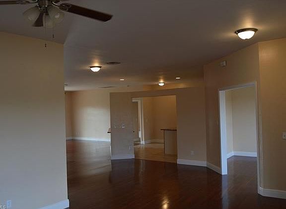 4th image of 5119 Baron St