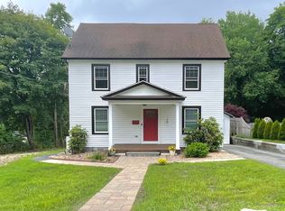 11 Charles St, Torrington, CT 06790