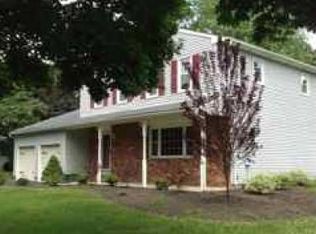 4 Fordham Dr, Hamilton, NJ 08690