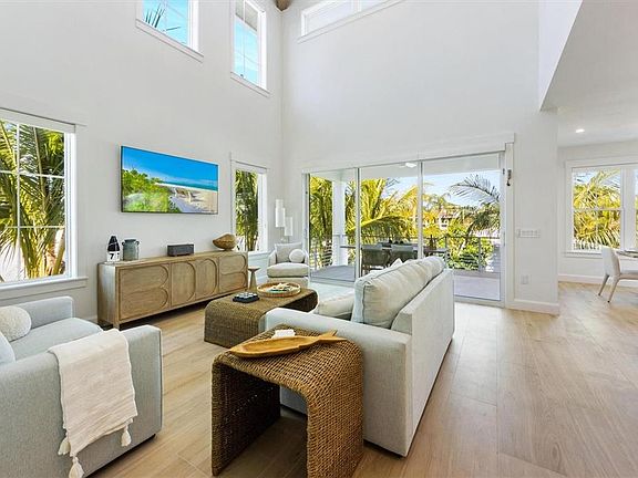 2nd image of 764 JACARANDA ROAD
