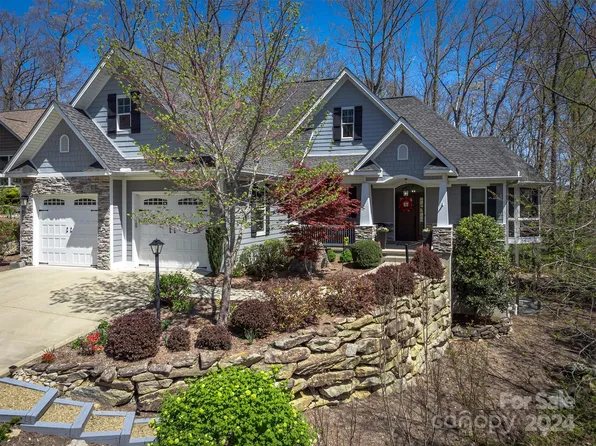 208 Millbrae Loop, Hendersonville, NC 28791