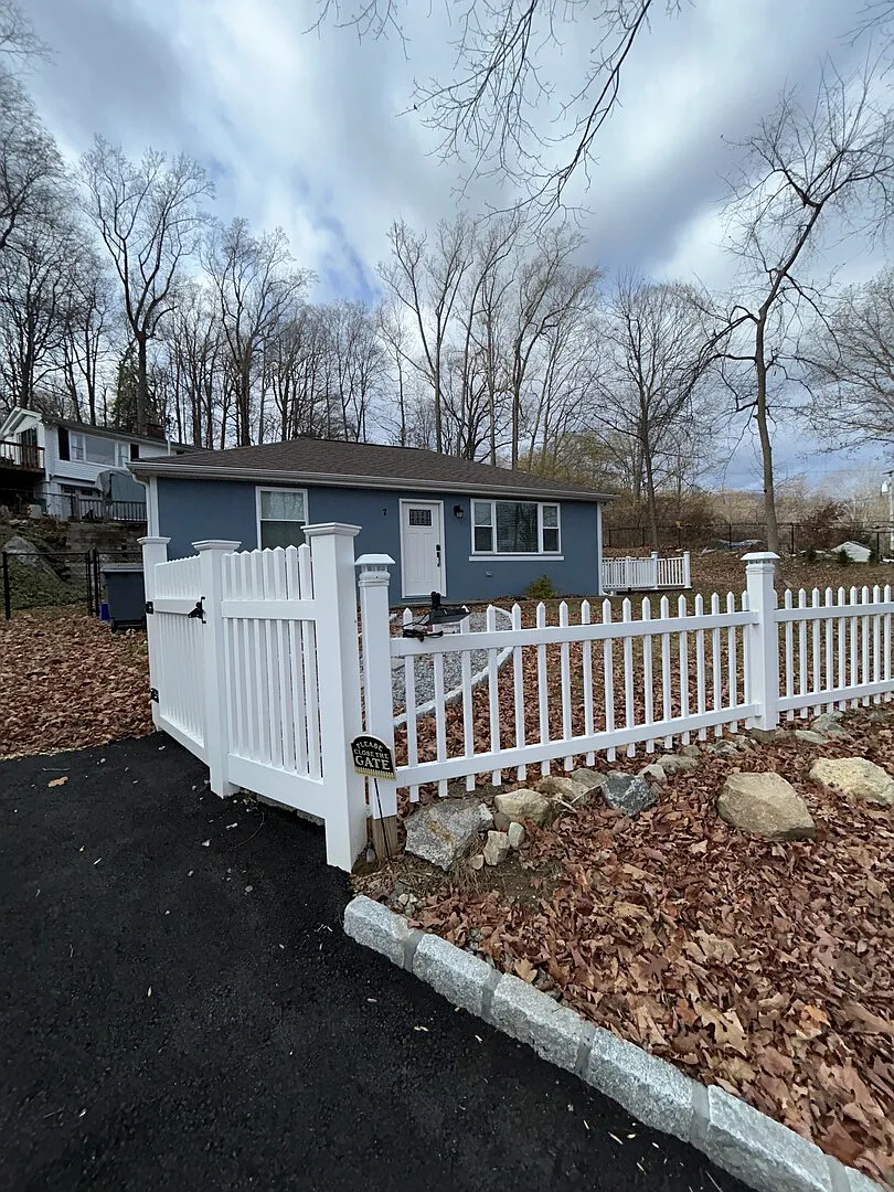 Lake View — Photo 3