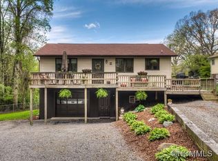 5 Thicket Ln, Black Mountain, NC 28711