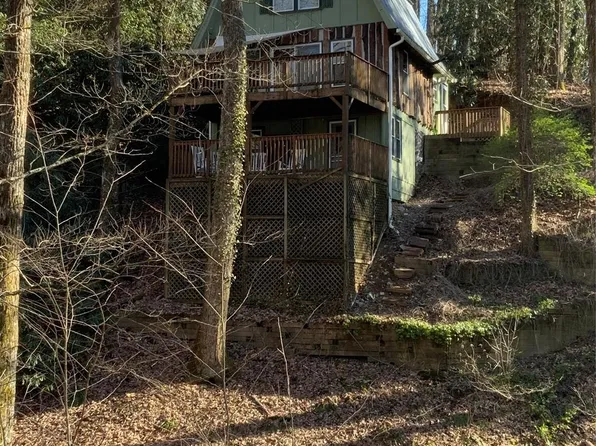 281 Spring Water Dr, Brevard, NC 28712