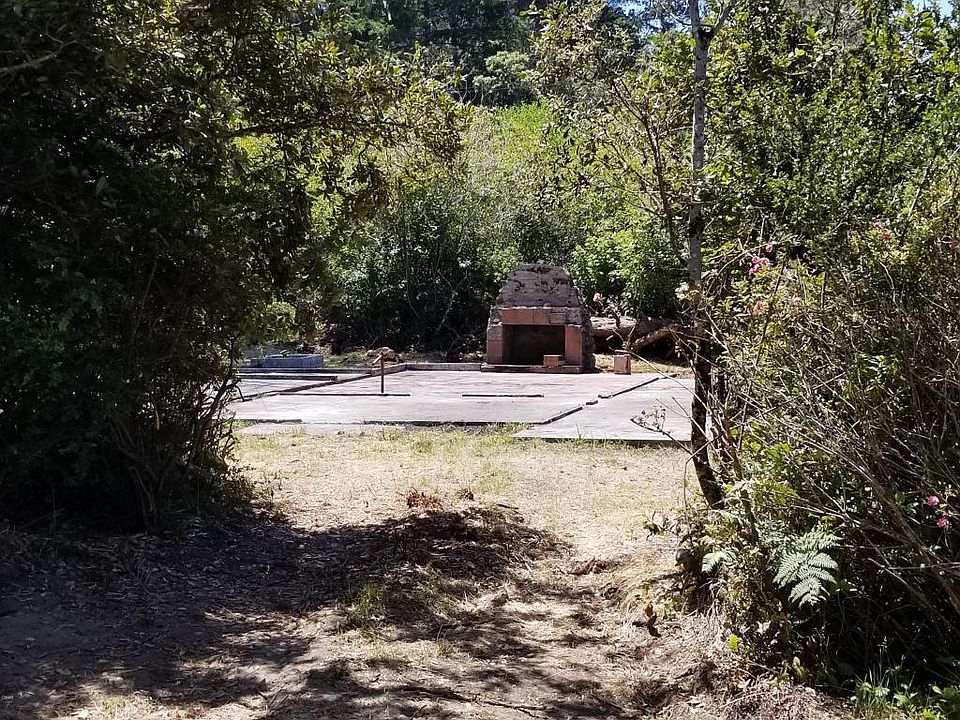 1st image of 32275 Odom Ln